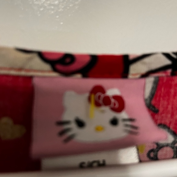 Hello Kitty Sanrio Scrub Top - Size Small Gently Used in Good condition - Picture 6 of 10